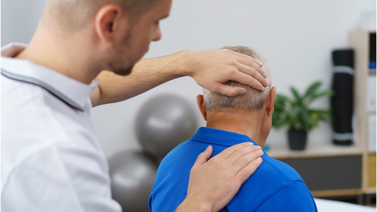 Évaluation de la douleur au cou avec un physiothérapeute de CORPEO